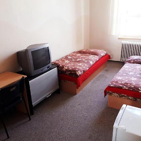 Ubytovna Pod Mostem Ostrava Buitenkant foto